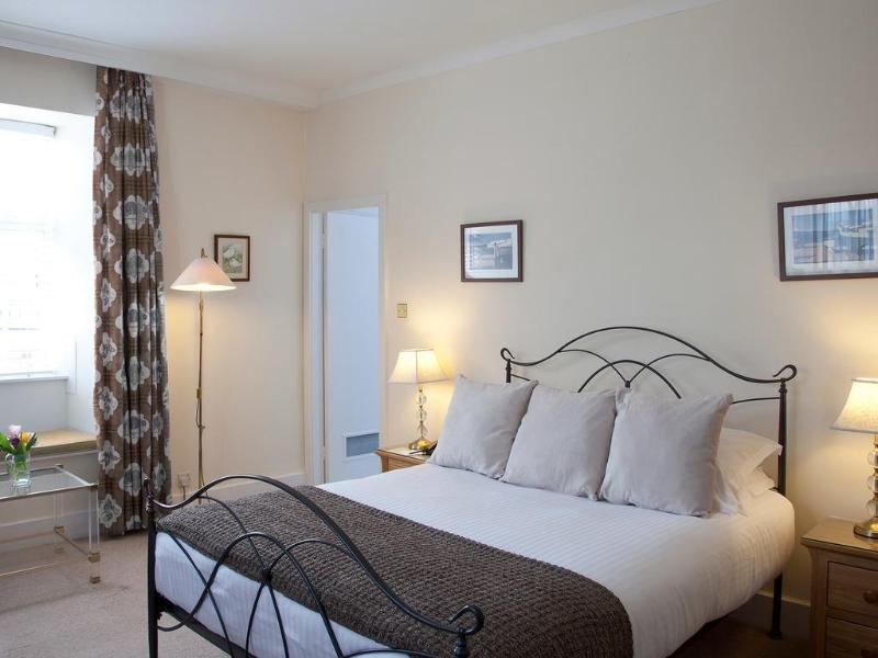 Castle Hotel ทอนทัน ภายนอก รูปภาพ