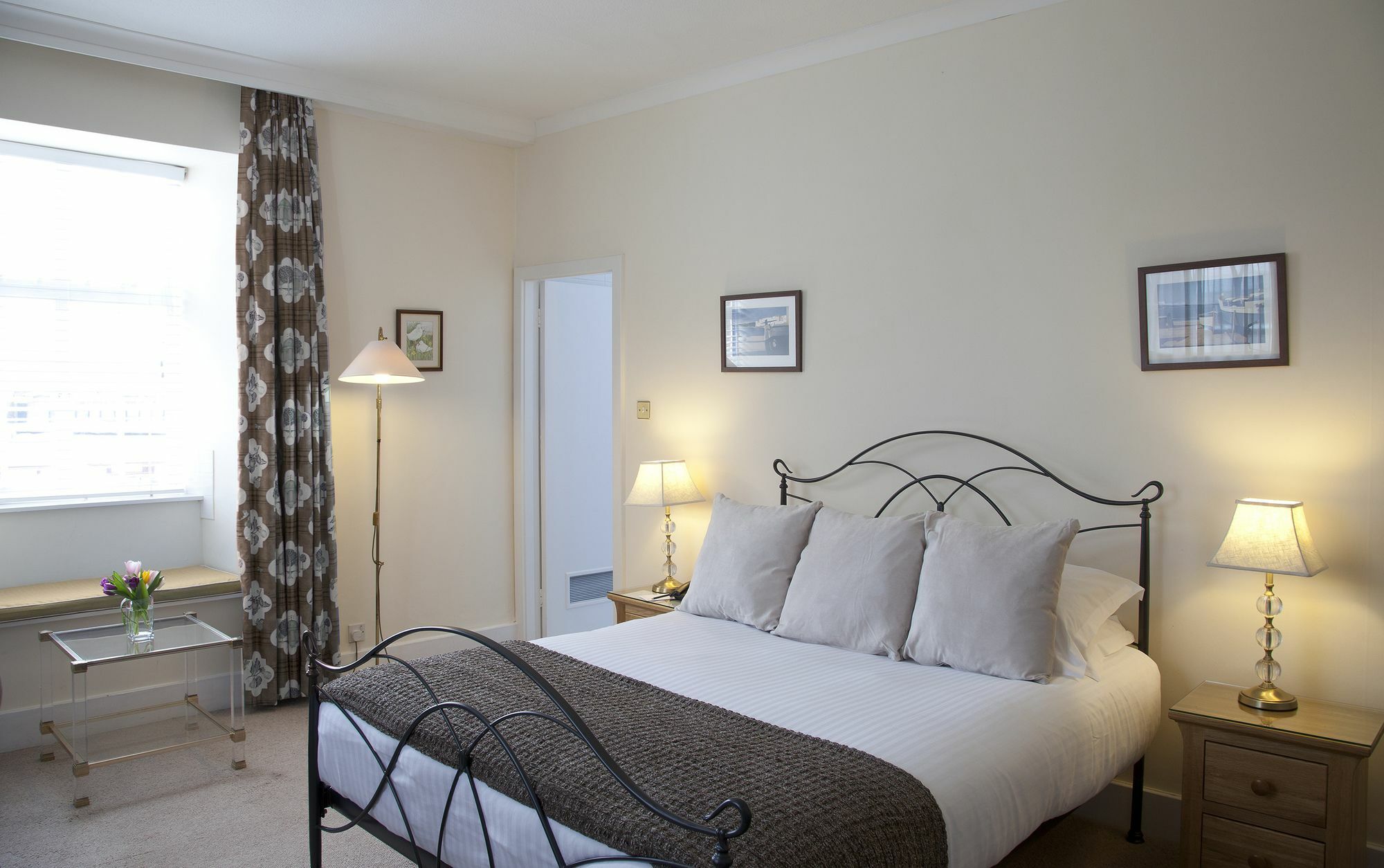 Castle Hotel ทอนทัน ภายนอก รูปภาพ